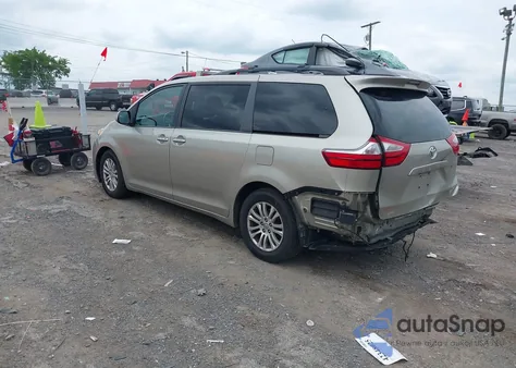 2015 Toyota Sienna Limited 7 Passenger/Limited Premium 7 Passenger/Xle 7 Passenger/Xle 8 Passenger z USA, uszkodzony, nr VIN 5TDYK3DC9FS627434